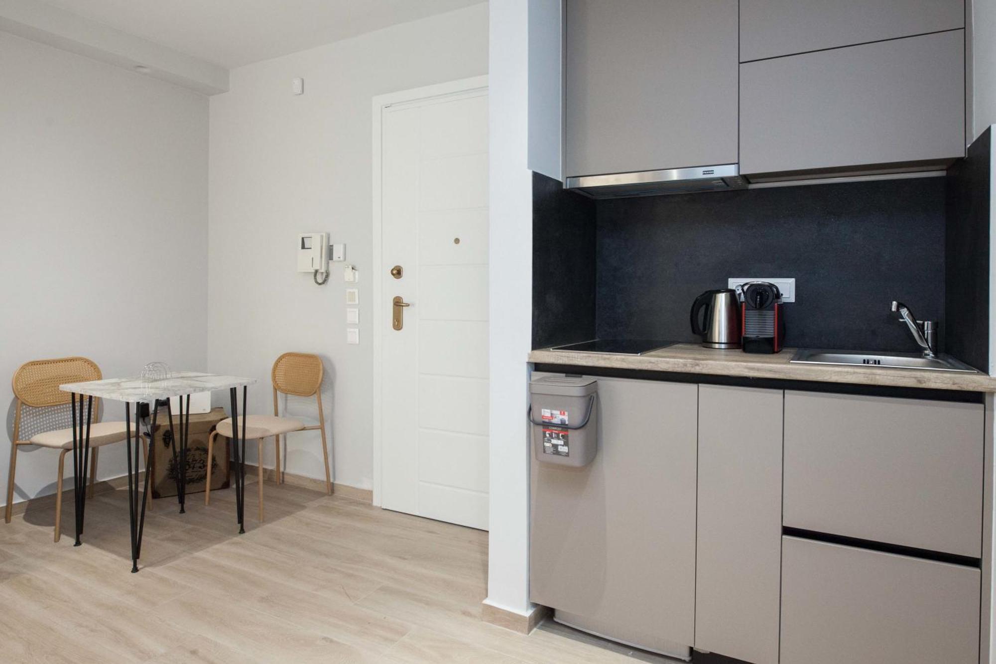Petralona Gem Hotel-Style Studio With Balcony 雅典 外观 照片